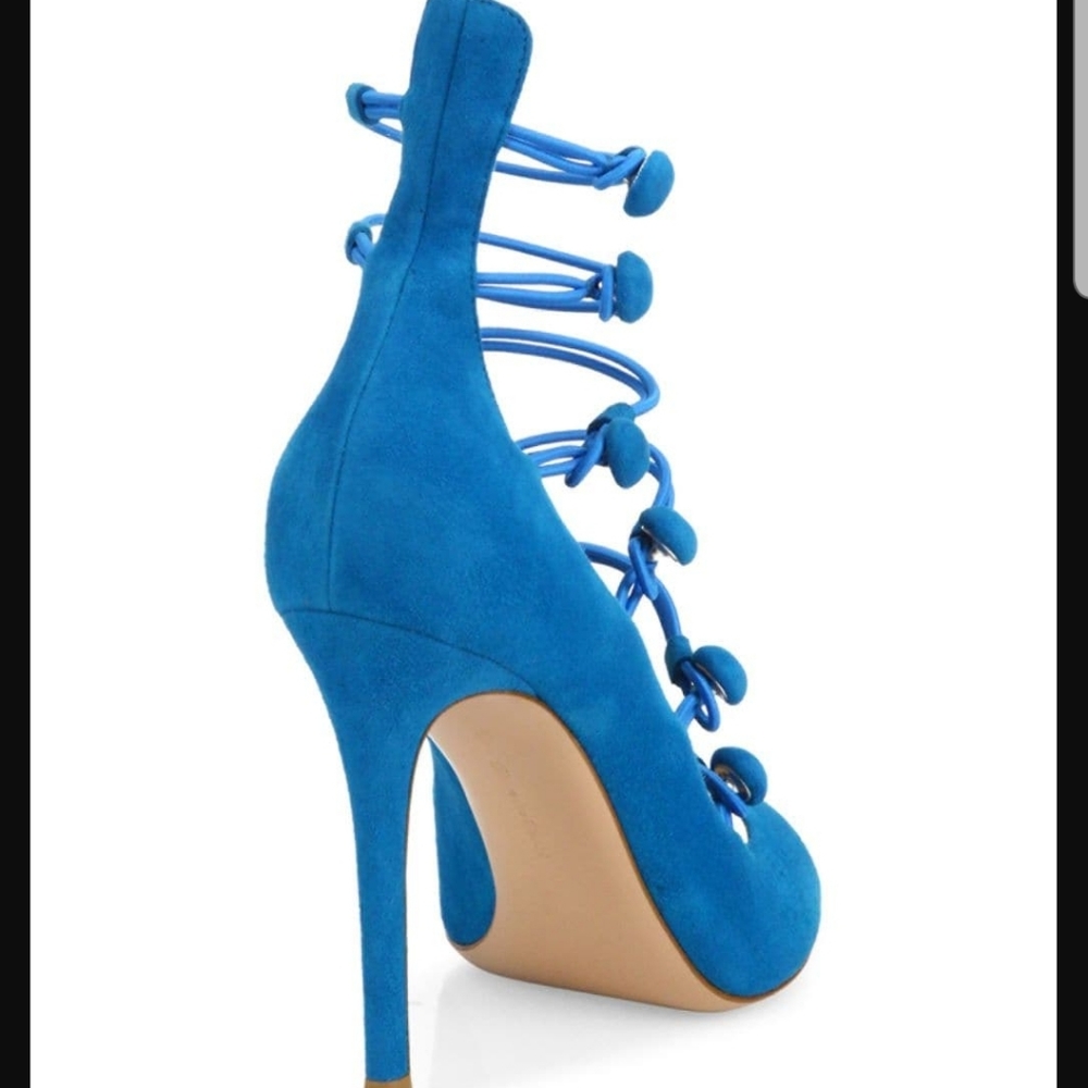 Gianvito Rossi Suede Pumps - Picture 2 of 6